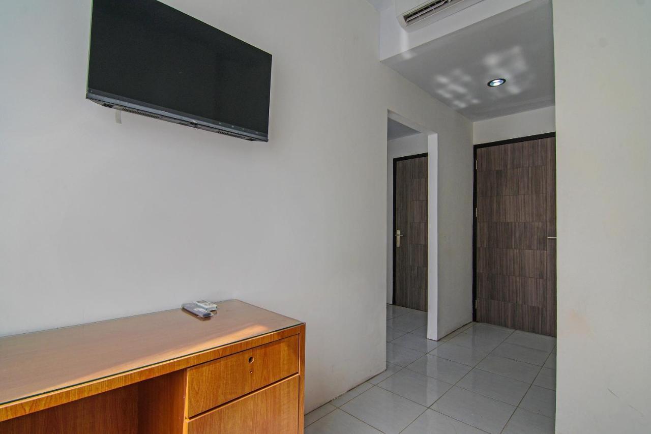 Oyo 92300 Koala House Hotel Pekanbaru Bagian luar foto
