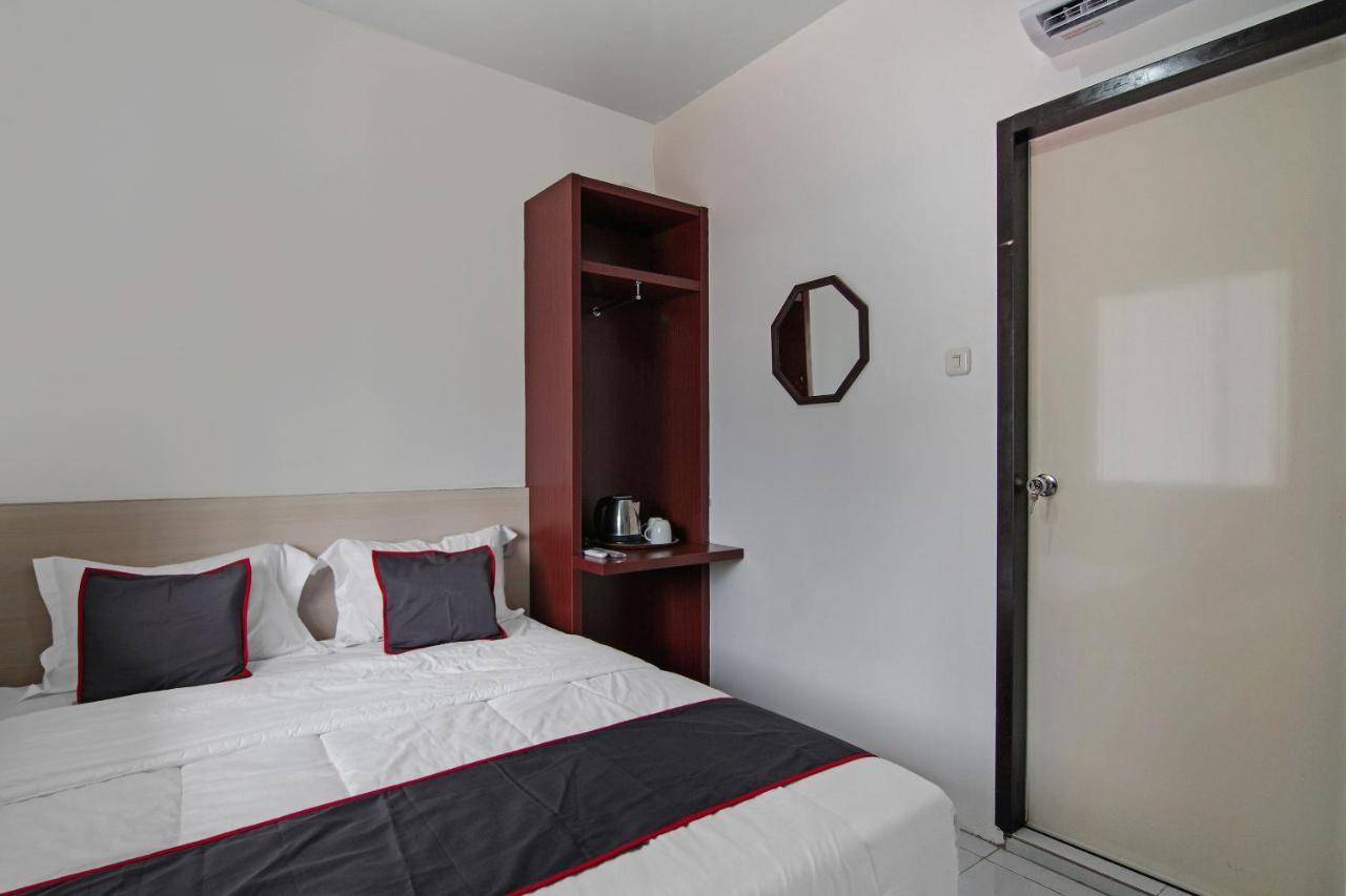 Oyo 92300 Koala House Hotel Pekanbaru Bagian luar foto